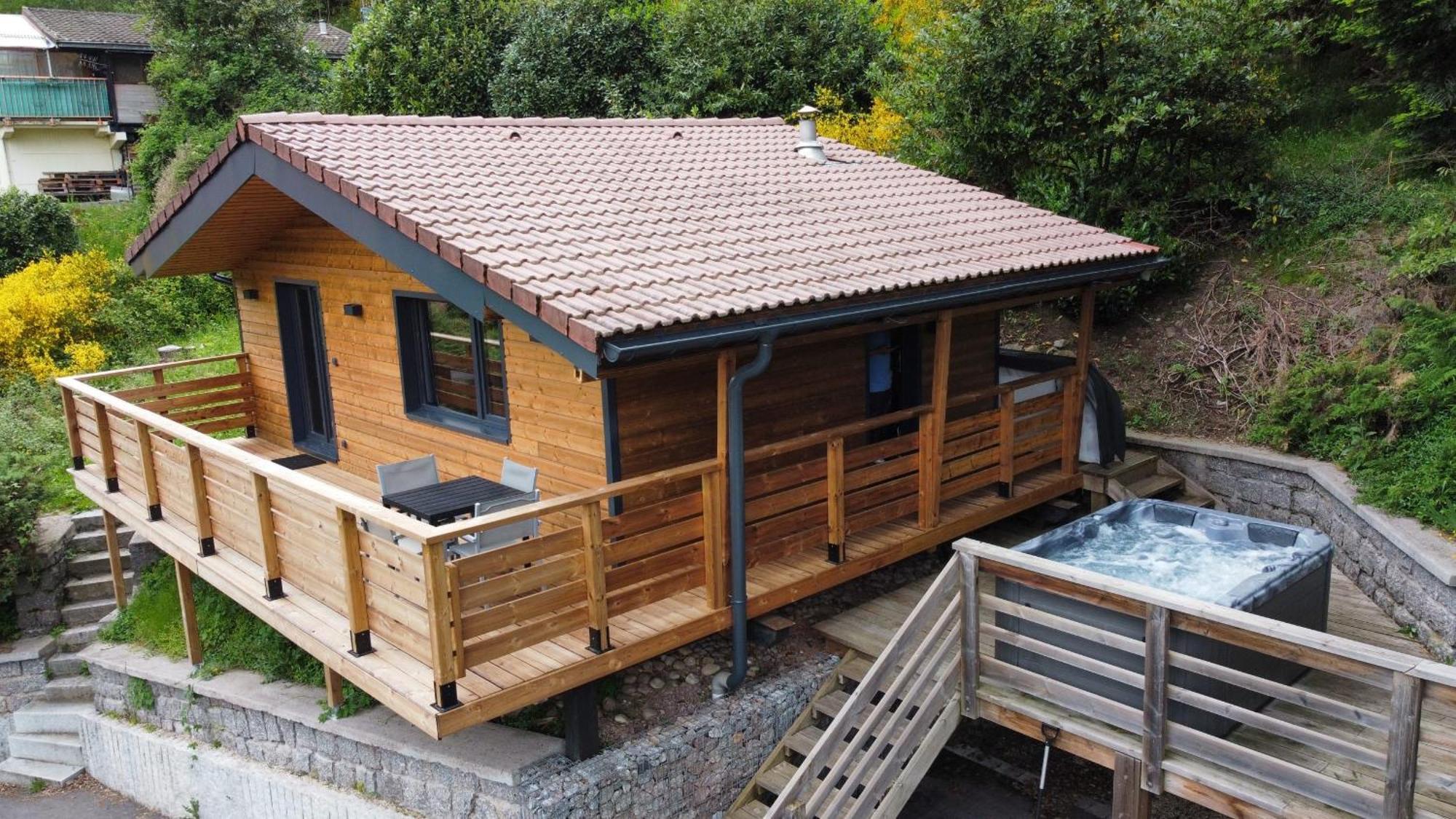 Chalet Du Faubourg & Jacuzzi, Proximite Gerardmer & La Bresse Rochesson Exterior photo